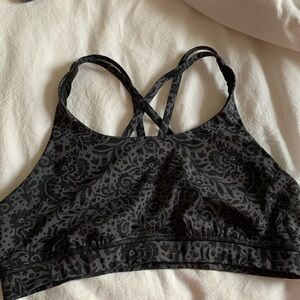 Lululemon sports bra